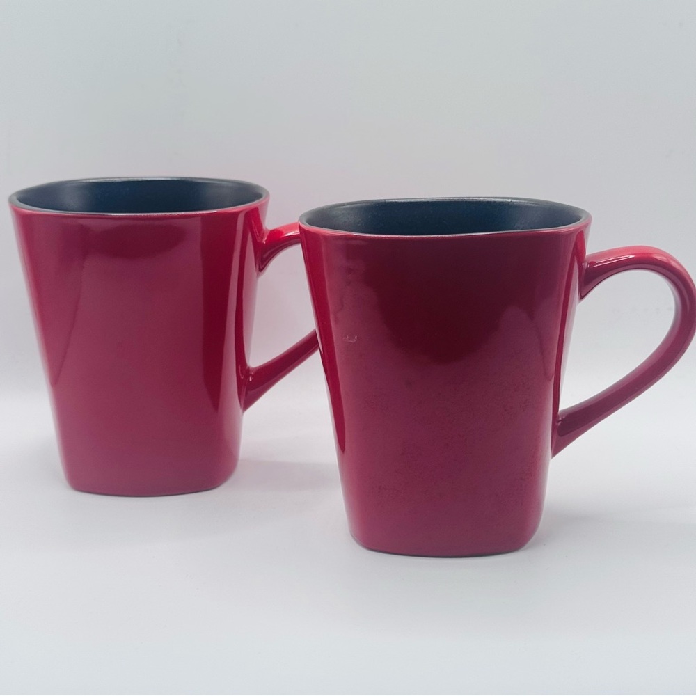 HOME TRENDS  “Rave Red” Square Base, Black Interior, Set Of 2 Coffee Mugs